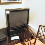 57 4128 FÄRG TV